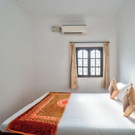 Om Sai Guest House Calangute Kültér fotó