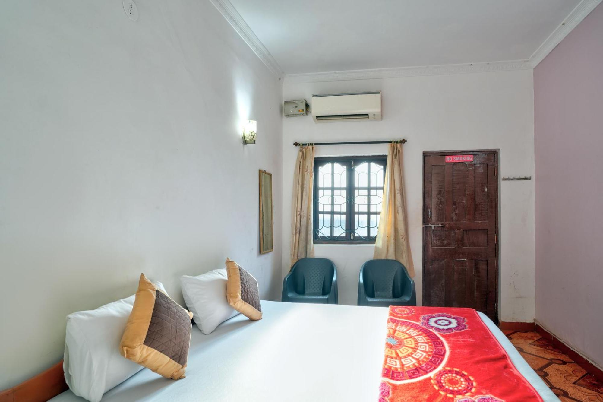 Om Sai Guest House Calangute Kültér fotó