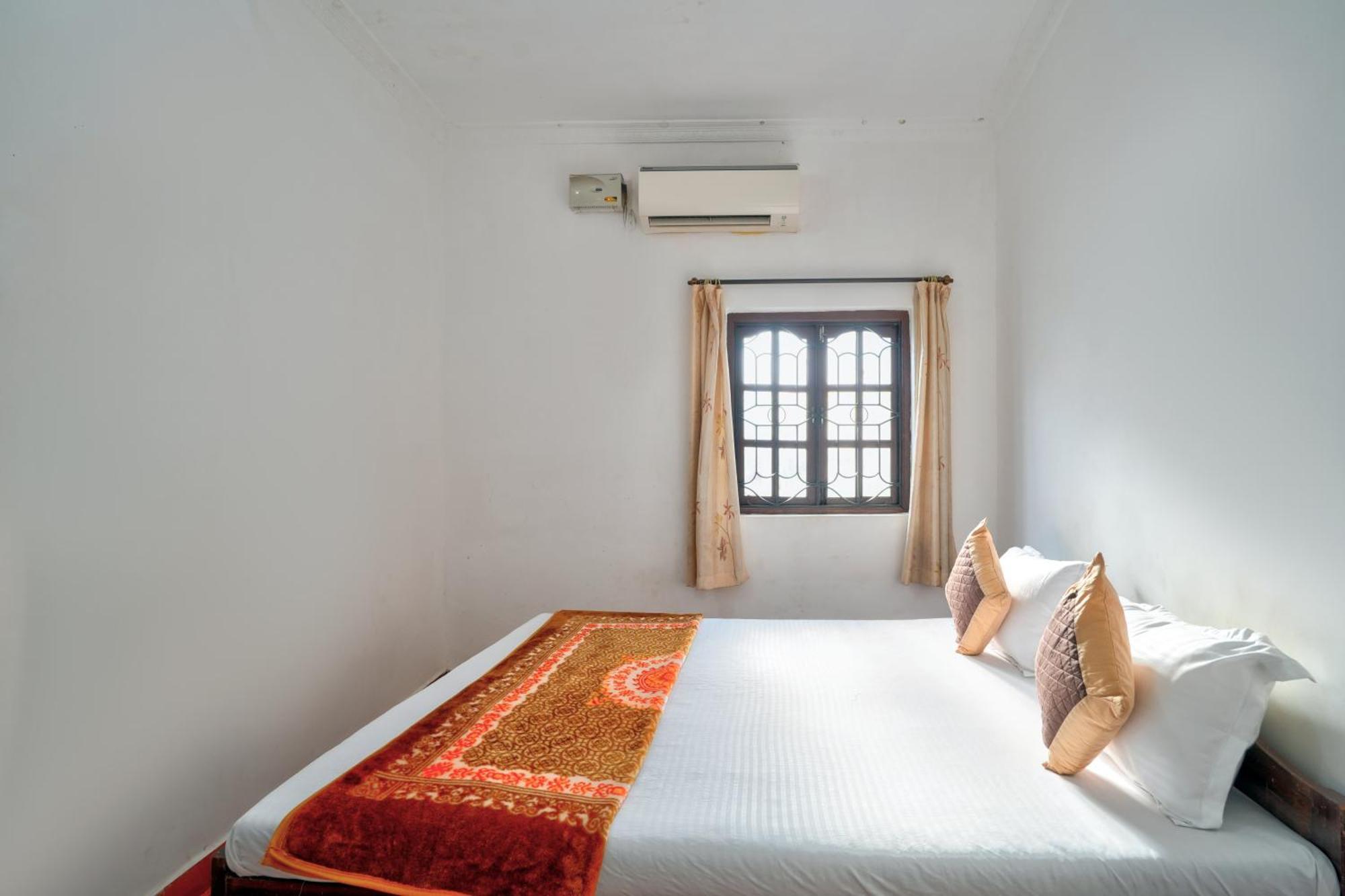 Om Sai Guest House Calangute Kültér fotó