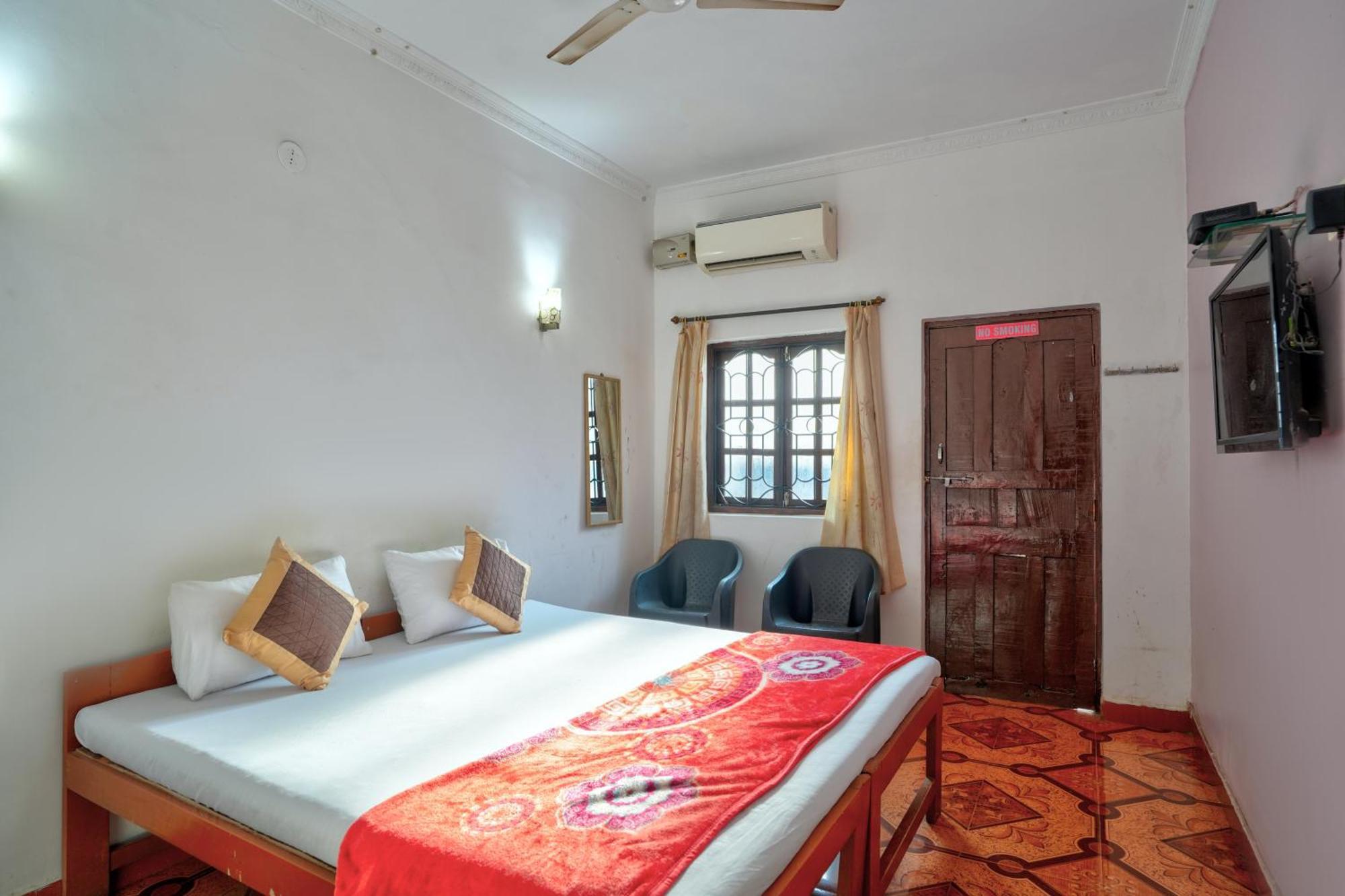 Om Sai Guest House Calangute Kültér fotó